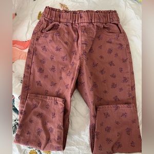 Pull up pants in dusty rose